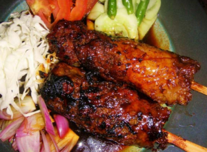sate buntel mbok galak