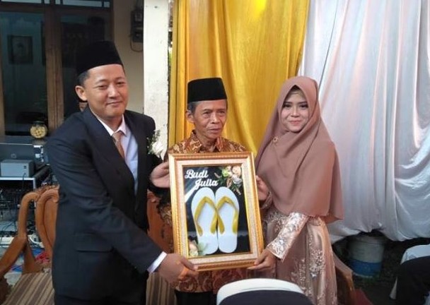Mahar Sandal Jepit