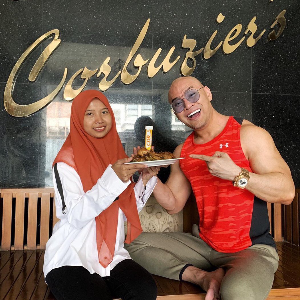 Deddy Corbuzier Masuk islam